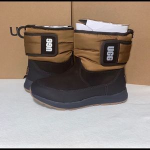 UGG Kids' Black and Tan Winter Boots
